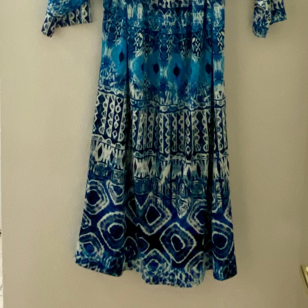 Dress - Picture 2 of 6